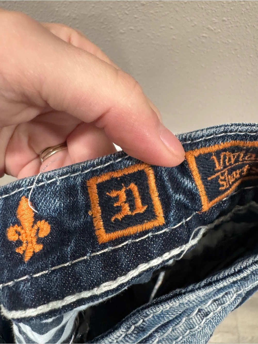 Rock Revival Vivian Shorts - Picture 5 of 8